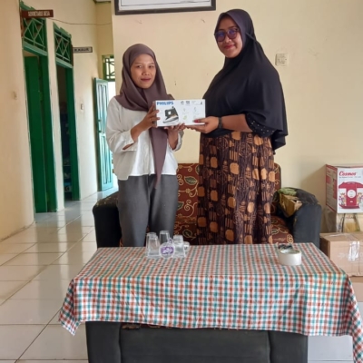 Pemerintah Desa Tri Tunggal Salurkan Bantuan untuk UMKM