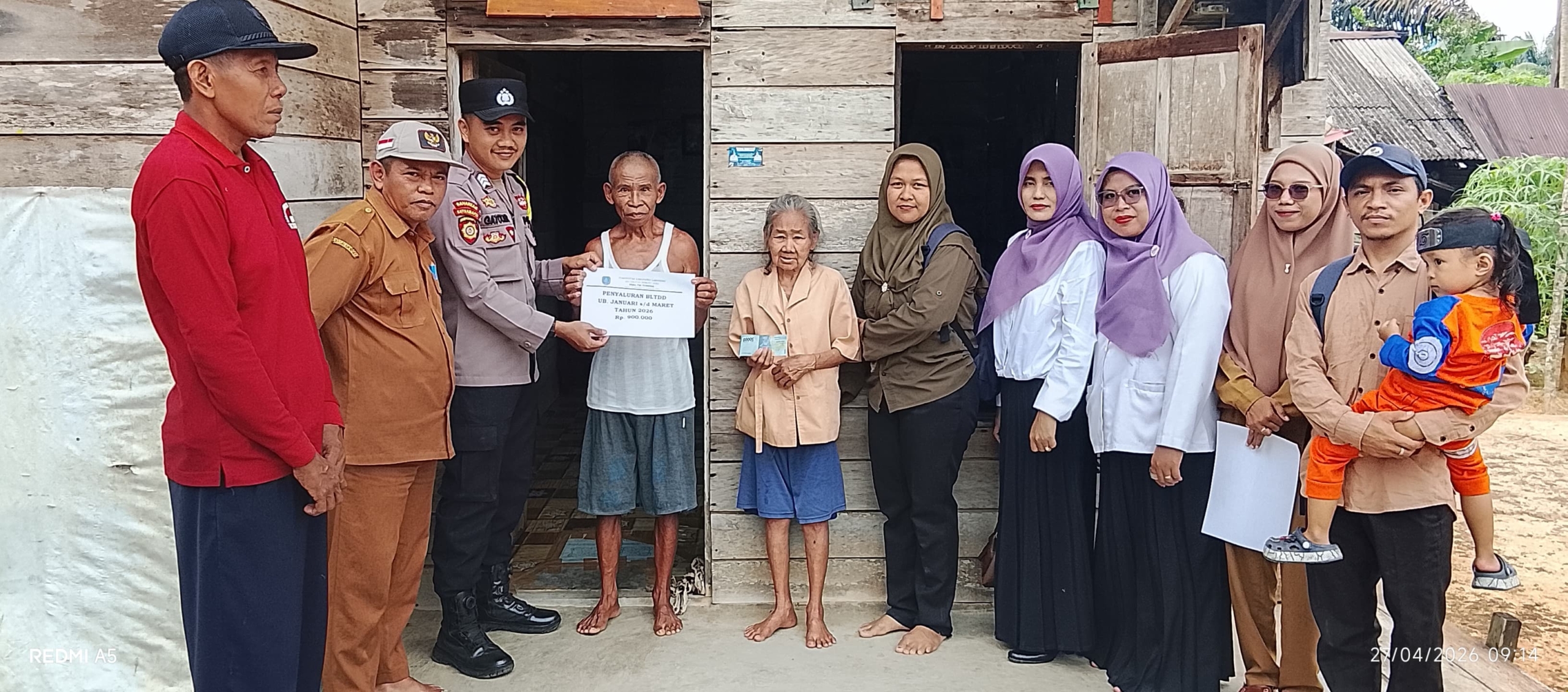 Pemerintah Desa Tri Tunggal Salurkan Bantuan Langsung Tunai Periode Januari-Maret 2026